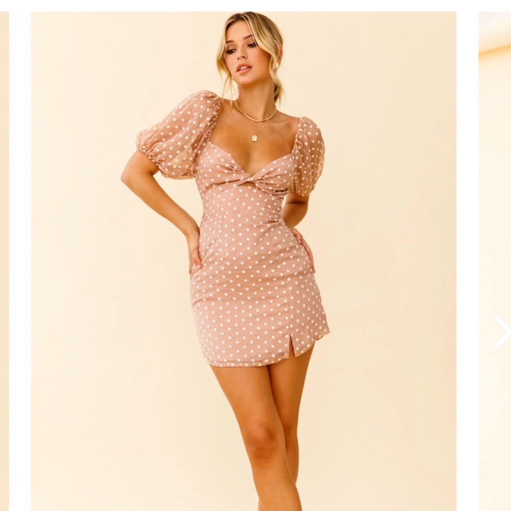 MOLLI SHEER PUFF SLEEVE TWIST FEATURE DRESS MOCHA